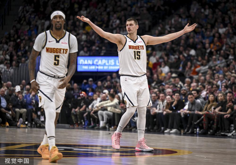 在所有现役 在所有现役